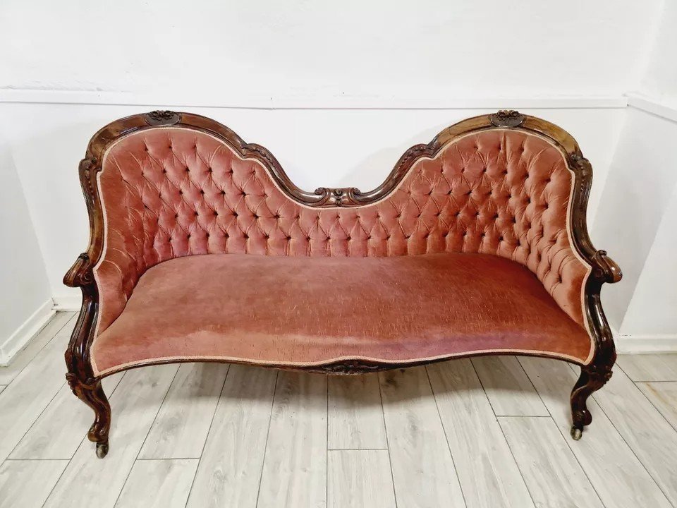 Antique French Double Spoon Sofa-photo-1