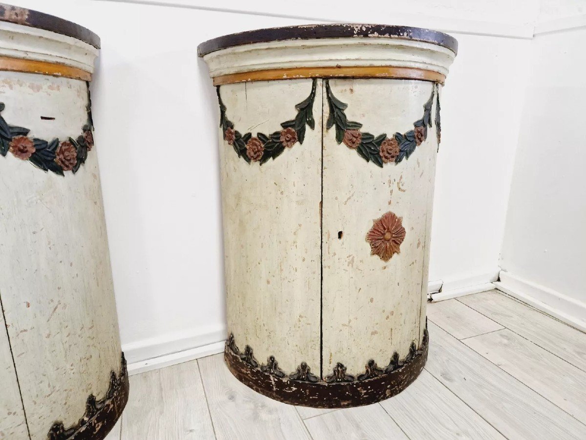 Superb Pair Of 18th Century Tambour Cabinets-photo-3