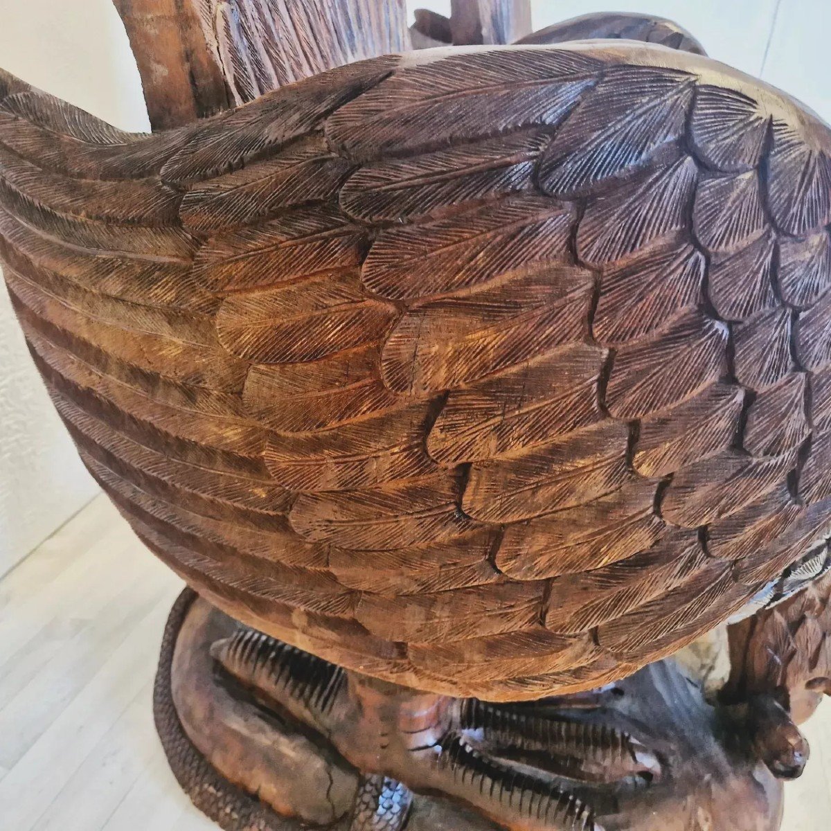 Paire De Fauteuils Aigle Américain En Bois Massif Sculpté -photo-3