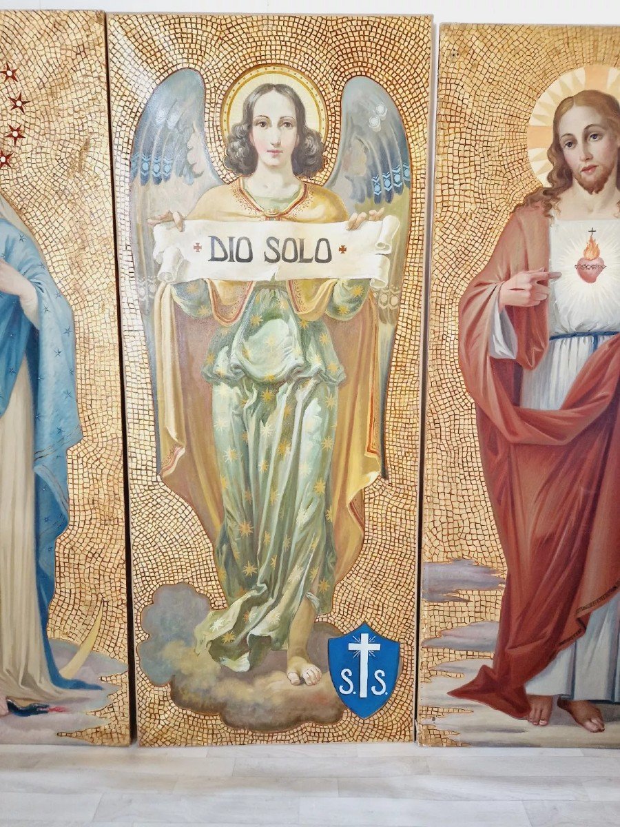 Triptych Of Religious Oil Paintings On A Golden Background 4995€-photo-1