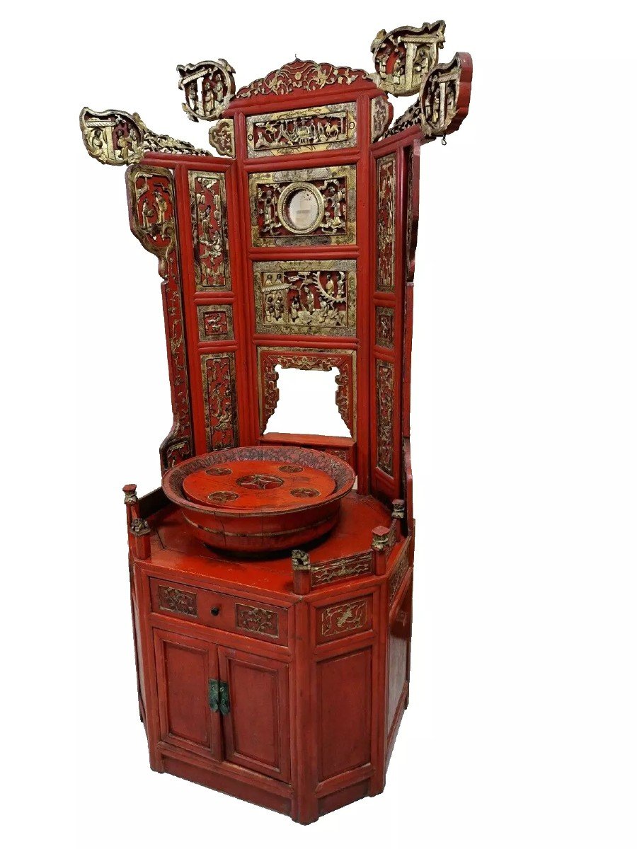 Antique Chinese Qing Dynasty Toilet Cabinet