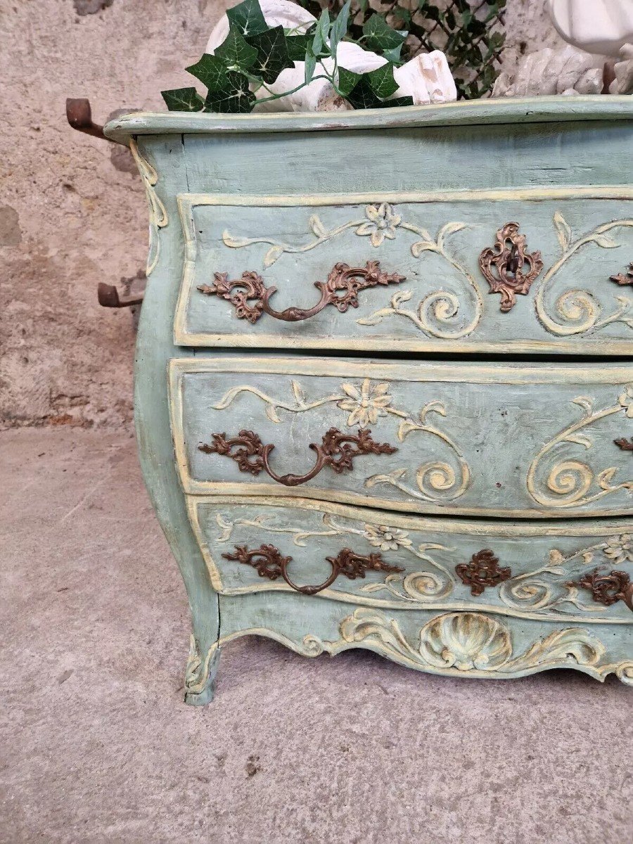 Antiquités Rocaille  Par French Vintage Interiors  Présentation d'Une Exquise Commode De Style -photo-3