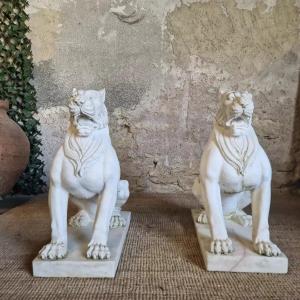 Pair Of Marble Lion Statues **very Heavy**