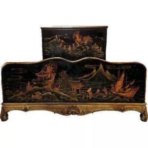 Antique Chinese Carved Wood Bed