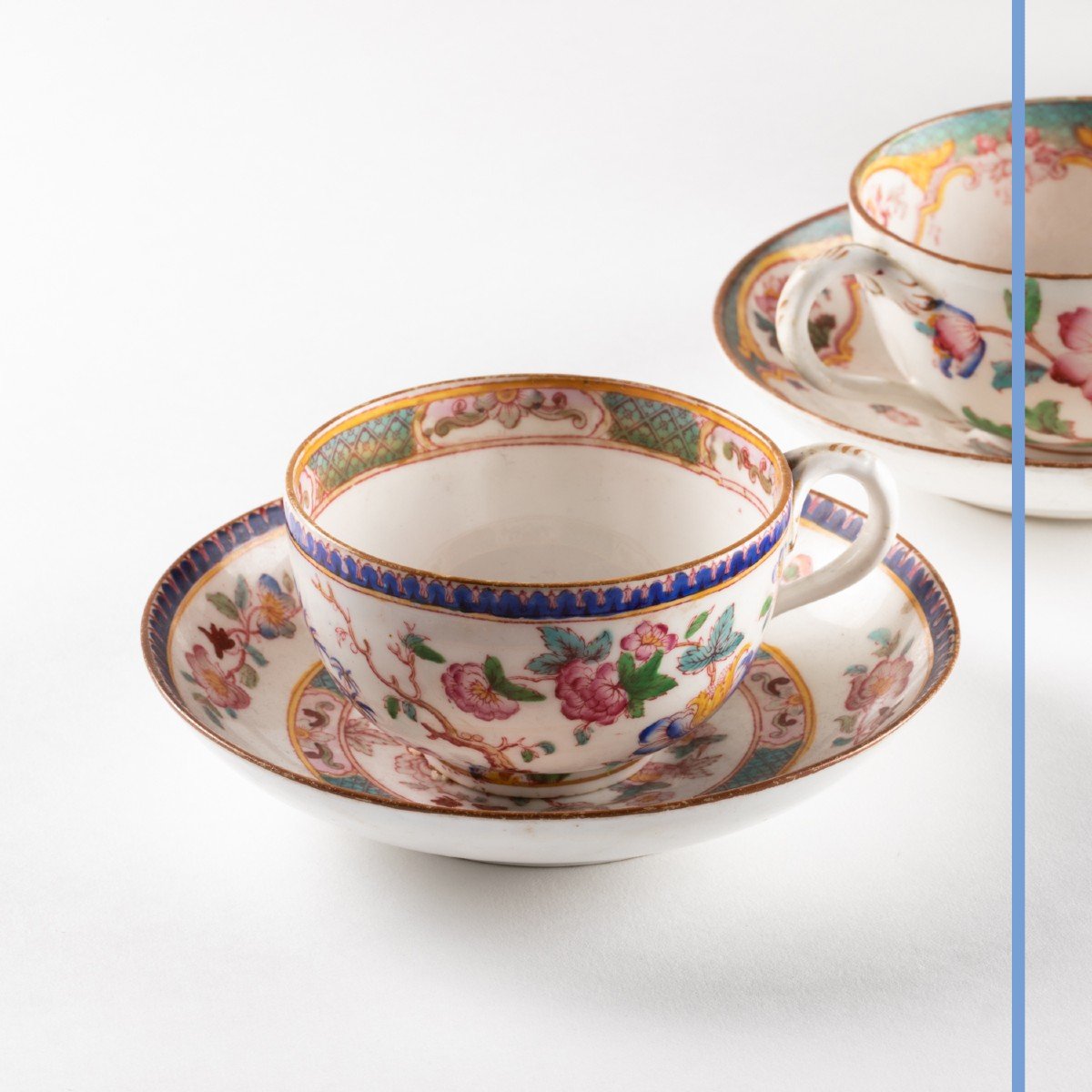 Série de tasses et sous-tasses en porcelaine Française et Anglaise, XIXe-photo-3
