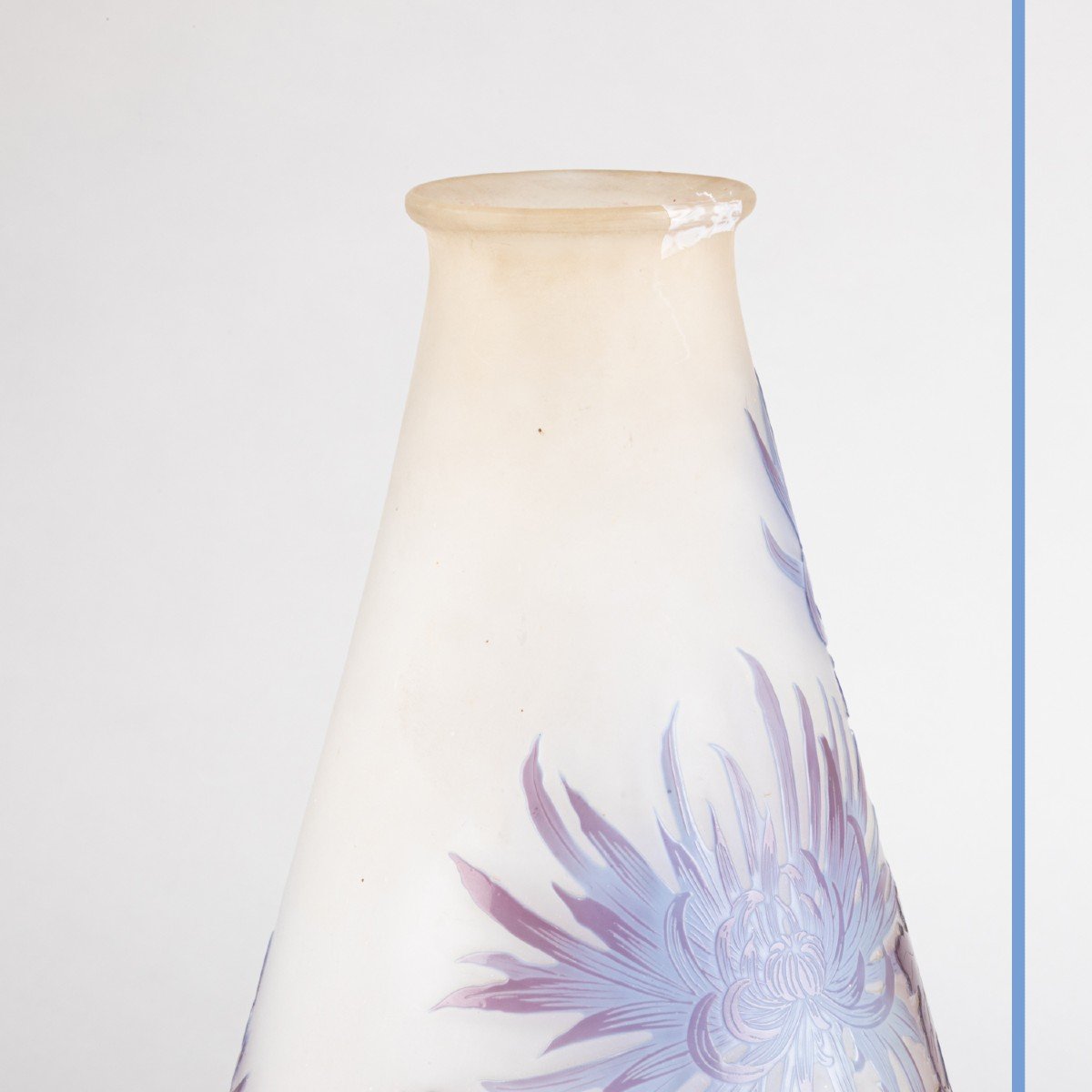 Emile Gallé (1846-1904), vase balustre aux chrysanthèmes en verre multicouche, XIXe-photo-2