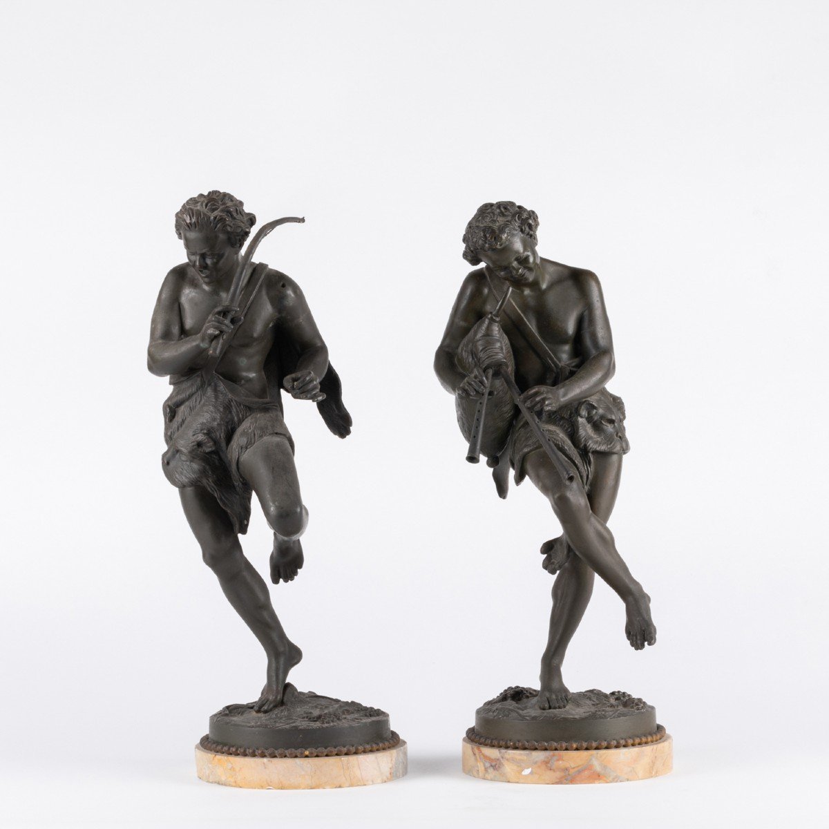 Jean-Louis  Gregoire (1840-1890), Le musicien et l'archer , bronze et marbre, XIXe