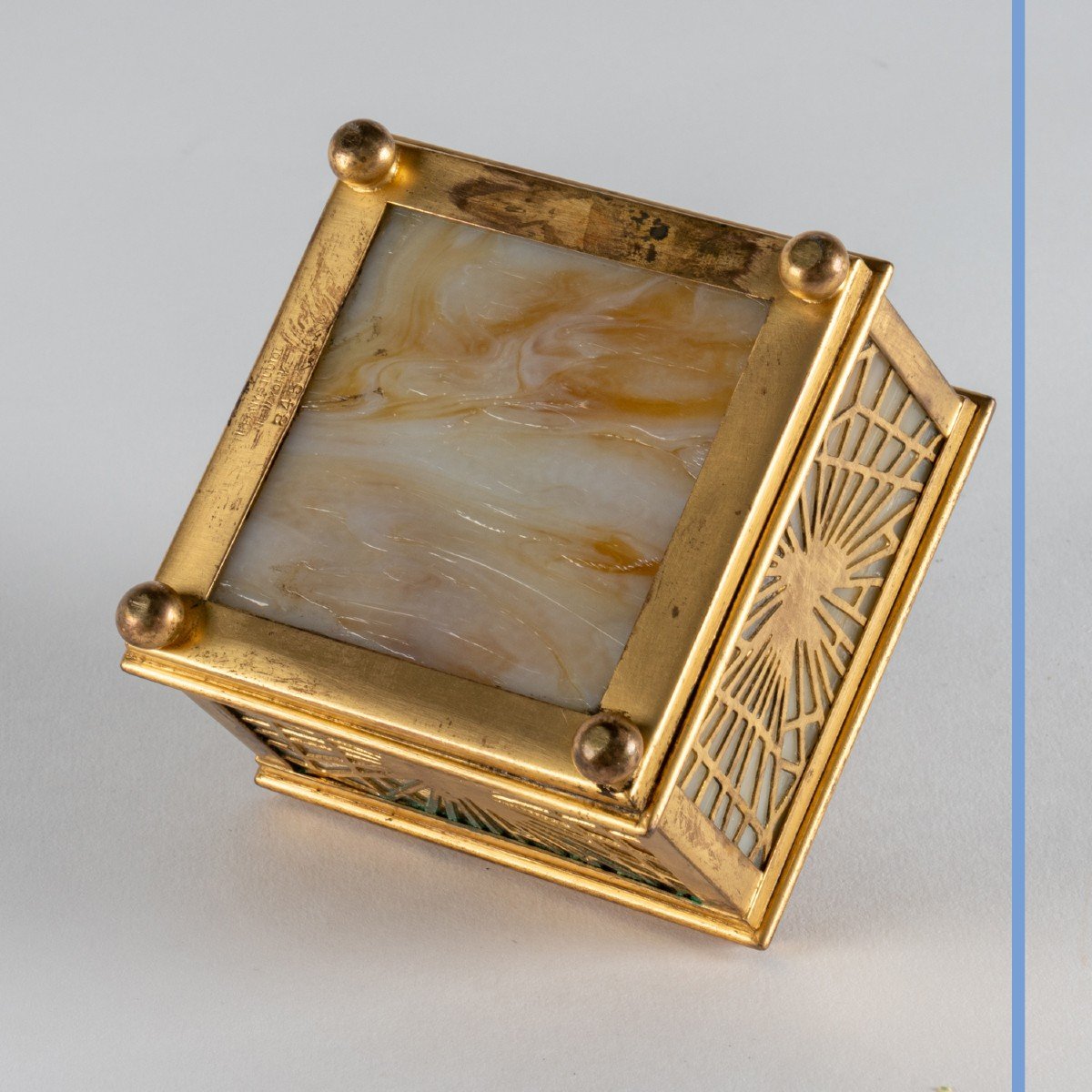 Tiffany Studios, encrier en opaline et laiton doré, XXe-photo-6