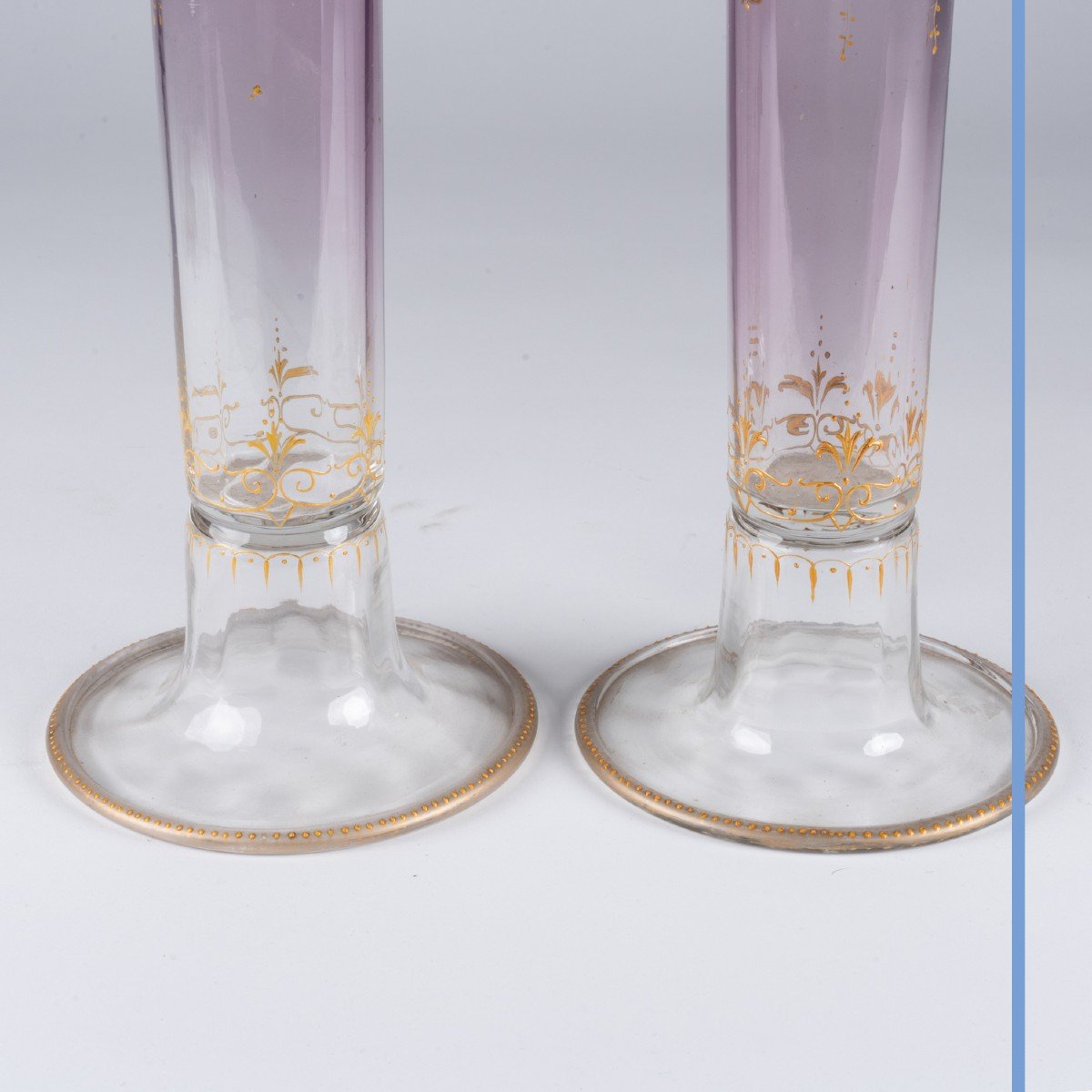 Verrerie de Montjoye, paire de grands vases tubulaires en verre émaillé , XIXe-photo-1