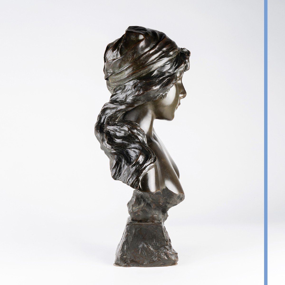Emmanuel Villanis (1858-1914), "Mignon", buste en bronze, XIXe-photo-3
