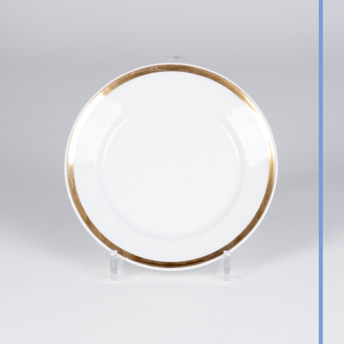Service de table en porcelaine  blanche à filet doré, XXe-photo-3
