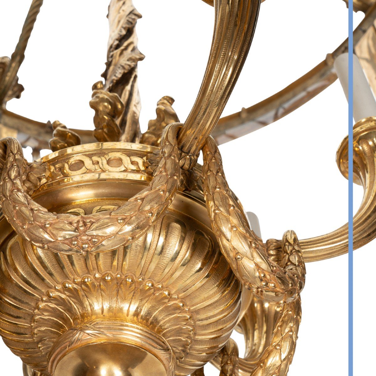 Lanterne aux guirlandes de fleurs en bronze doré et verre bombé, XIXe-photo-6
