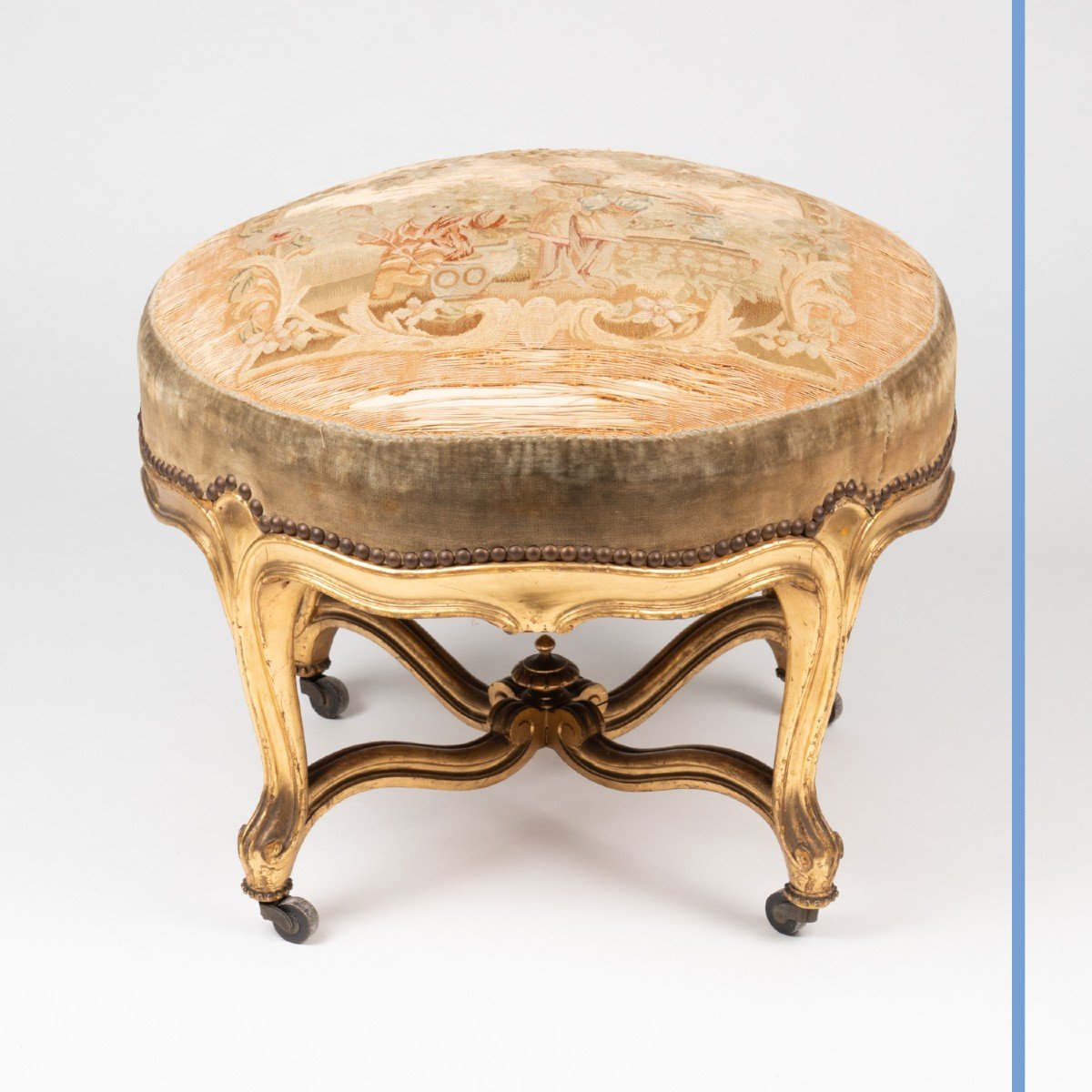 Large tabouret rond de style Louis XV en bois et stuc doré, XIXe-photo-2