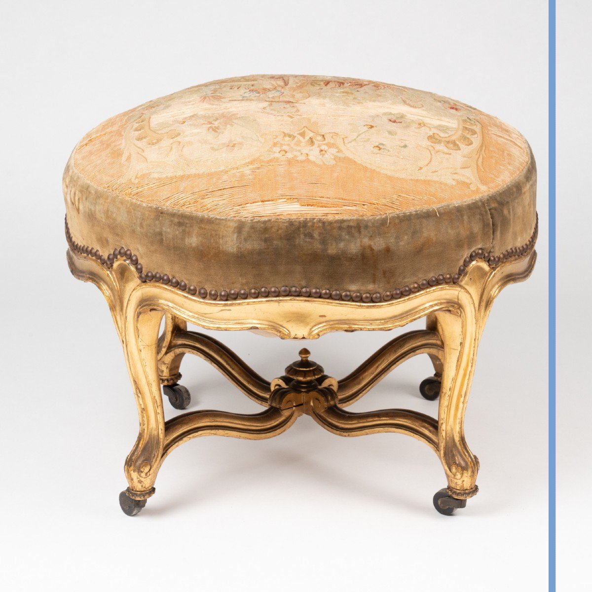 Large tabouret rond de style Louis XV en bois et stuc doré, XIXe-photo-4