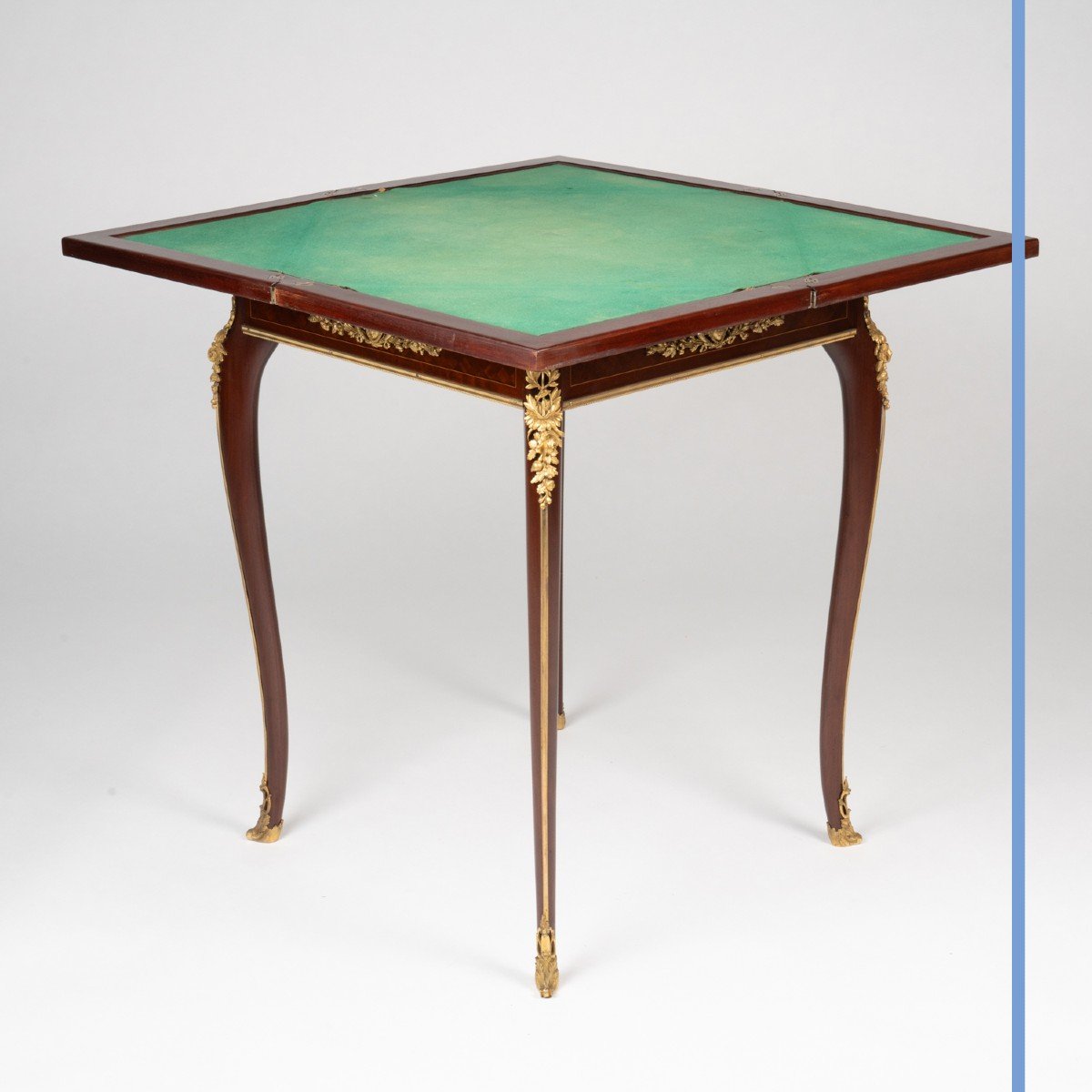 Mercier Frères, table à jeu en marqueterie et bronze doré de style Louis XV, XIXe-photo-5