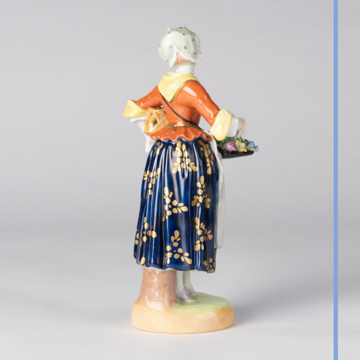 The Flower Seller, Porcelain Subject, 19th Century-photo-1