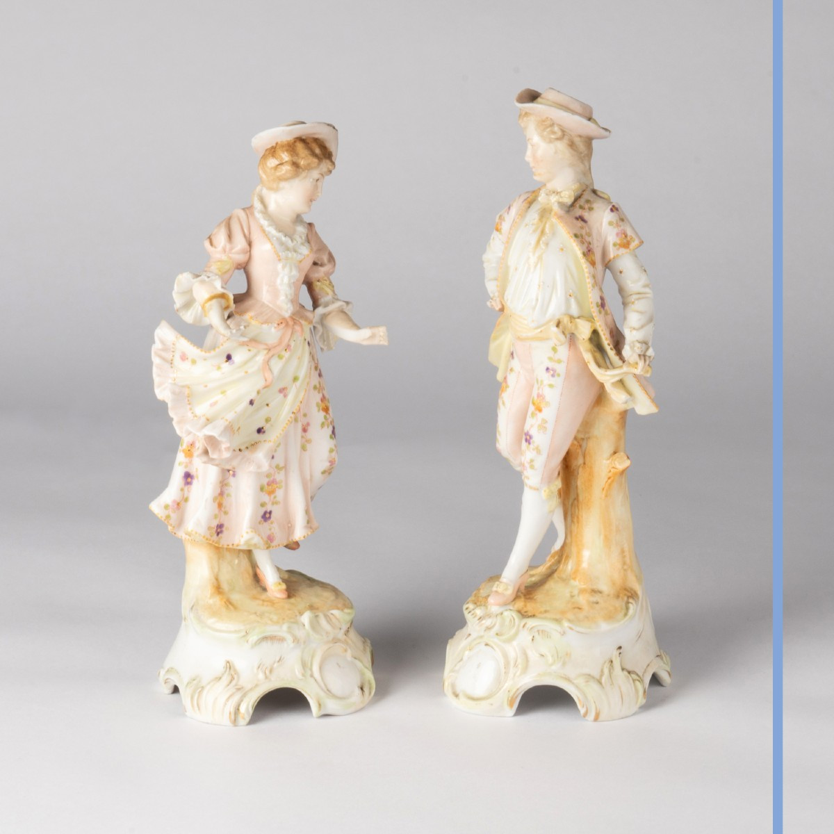 Pair Of Porcelain Subjects "couple Of Elegant People", 19th Century-photo-2