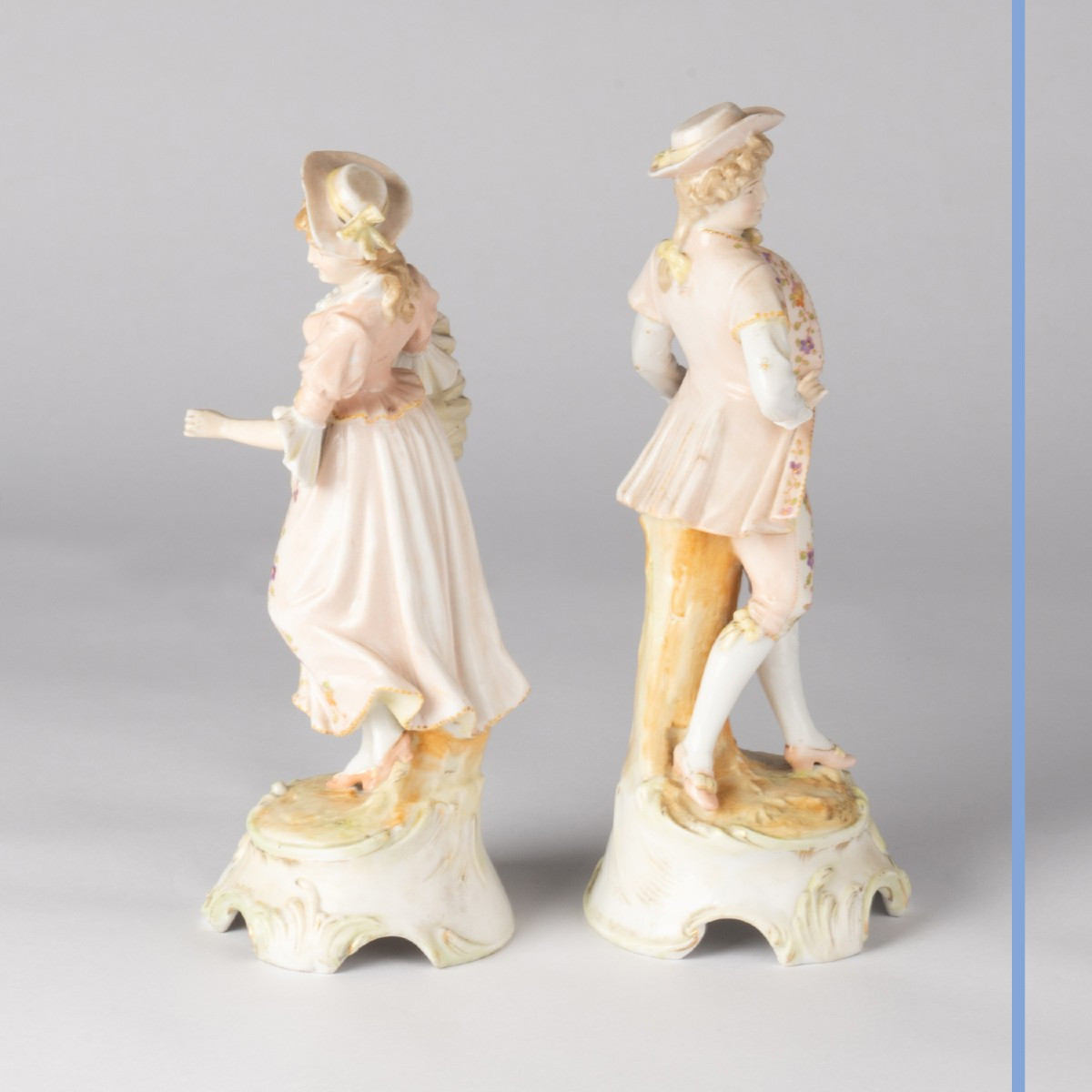 Pair Of Porcelain Subjects "couple Of Elegant People", 19th Century-photo-1