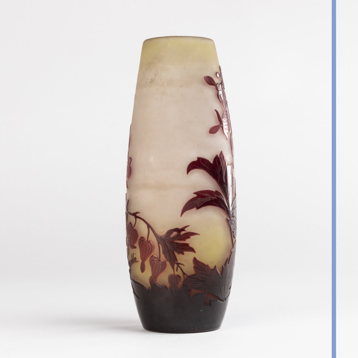 Emile Gallé (1846-1904), vase  en verre multicouche à décors de fuchsias en camaïeu, XIXe -photo-4