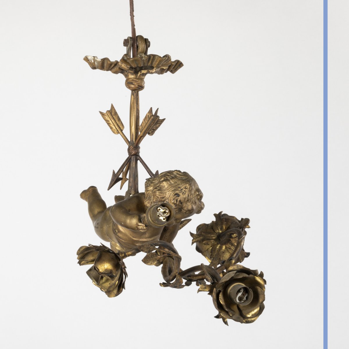 Lustre Cupidon aux roses en bronze doré, XIXe-photo-2