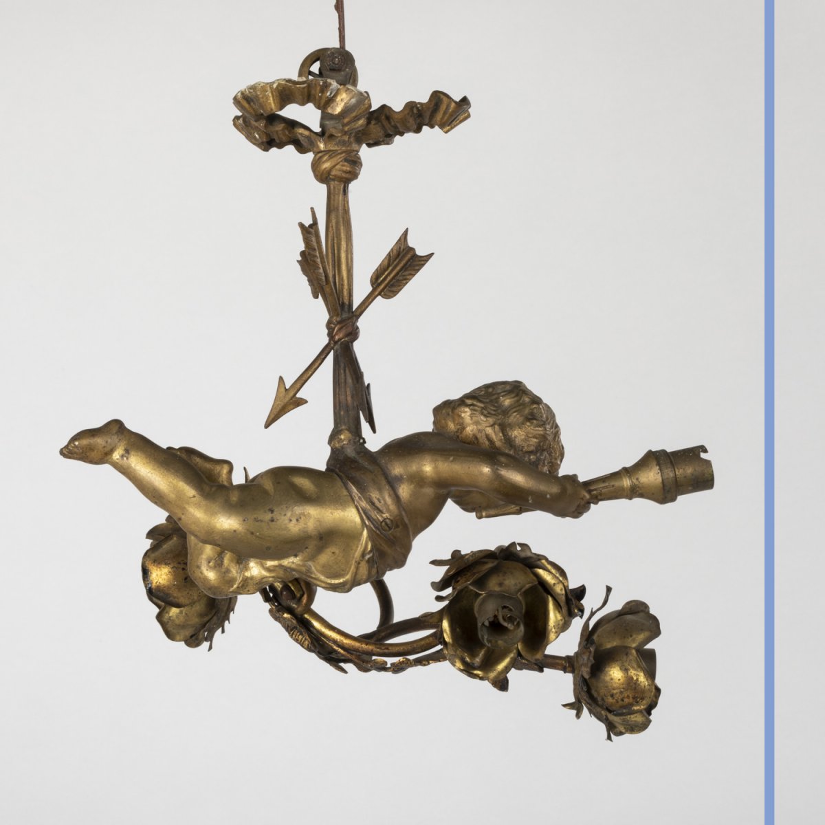 Lustre Cupidon aux roses en bronze doré, XIXe-photo-3