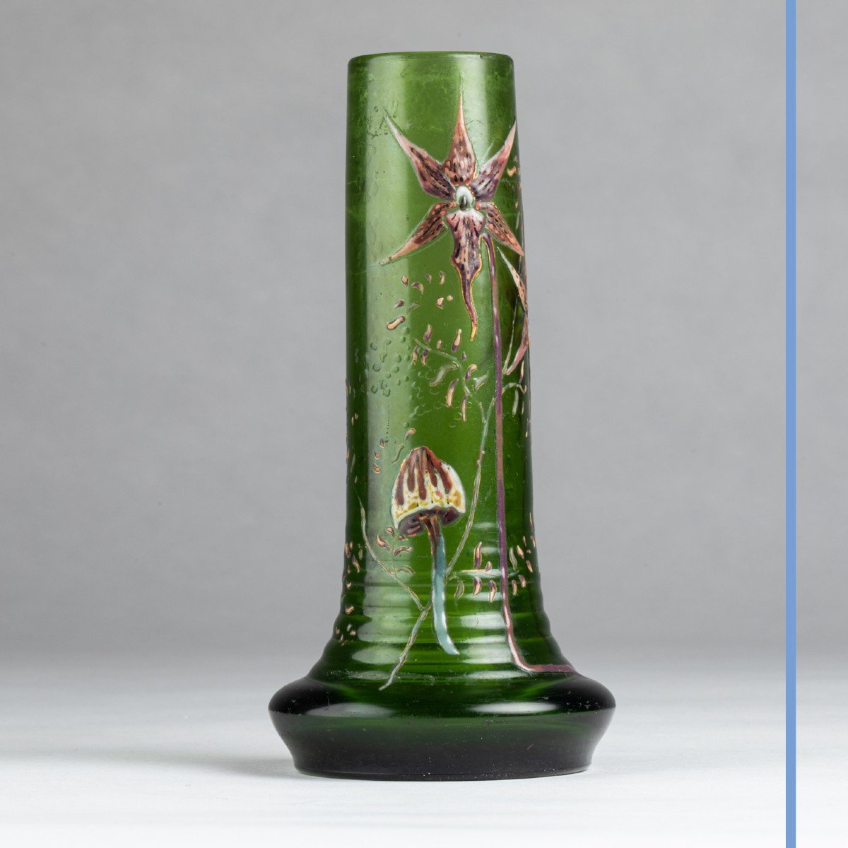 Emile Gallé (1846-1904), vase fuselé en verre à décors d'orchidées et de champignons, XIXe-photo-1