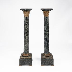 Paire de sellettes en marbre vert de mer et bronze dor&eacute;, XIXe