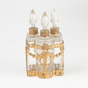 Cabaret &agrave; parfums en cristal et laiton dor&eacute;, XIXe