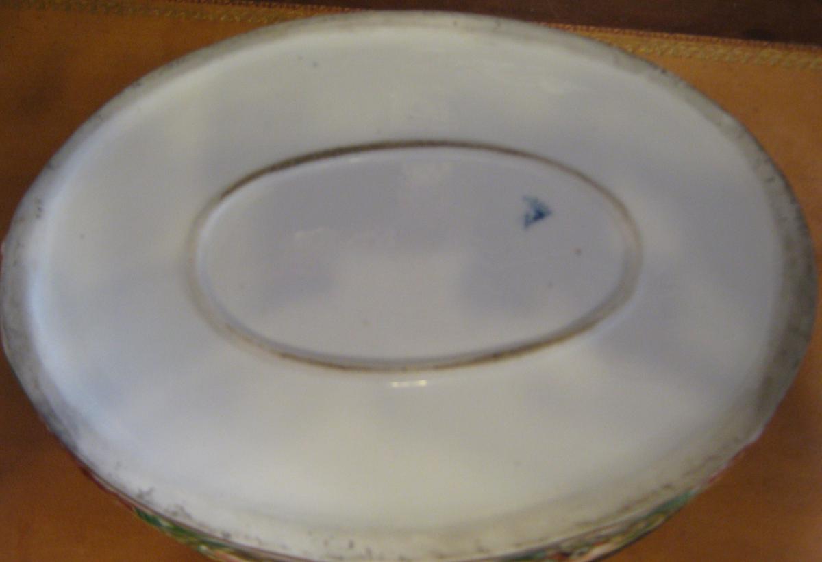 Oval Box Capodimonte-photo-1