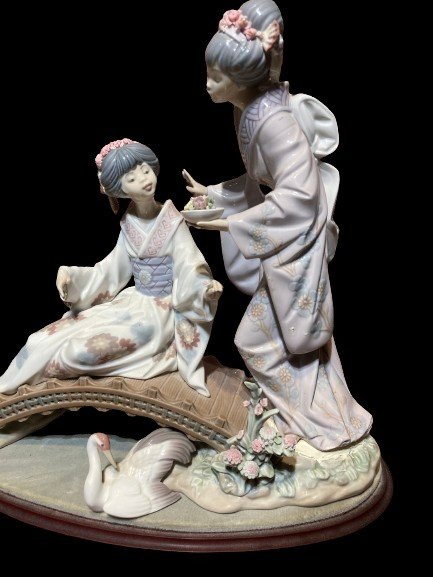 Lladro - Decorative Figurine Of Two Geishas-photo-3