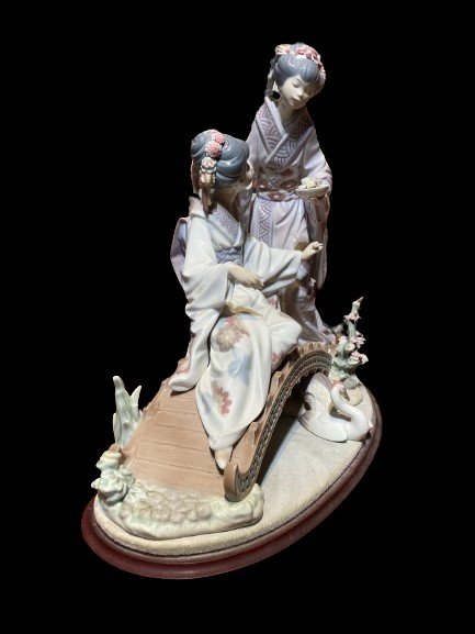 Lladro - Decorative Figurine Of Two Geishas-photo-2