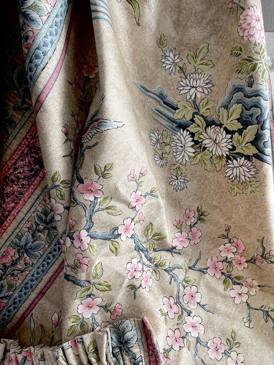 Pair Of Charming Little Chintz Curtains With Japanese Decor-photo-3