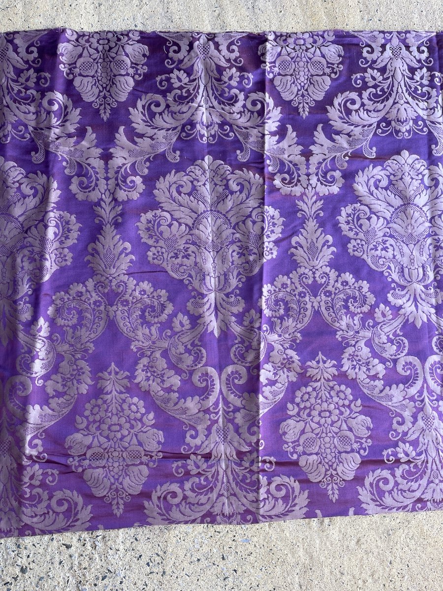 Etoffe  en soie Italienne Ancienne Décor Baroque  Couleur Violette-photo-3