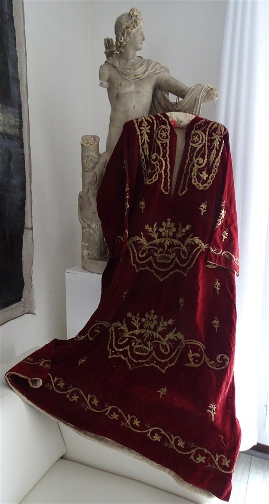 Ottoman Art Ceremonial Dress In Silk Velvet And Metallic Embroidery-photo-7