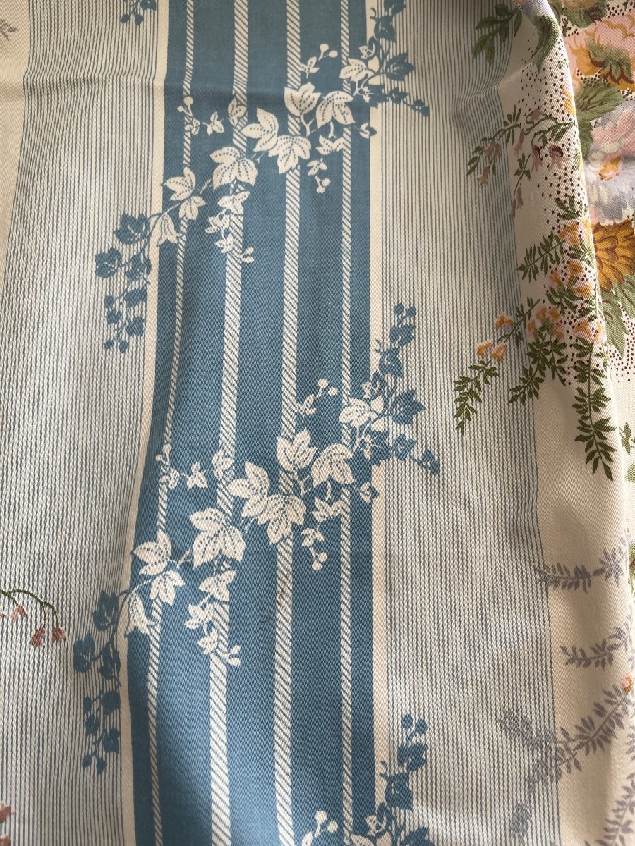 Pair Of Curtains With Spring Floral Decor -photo-5