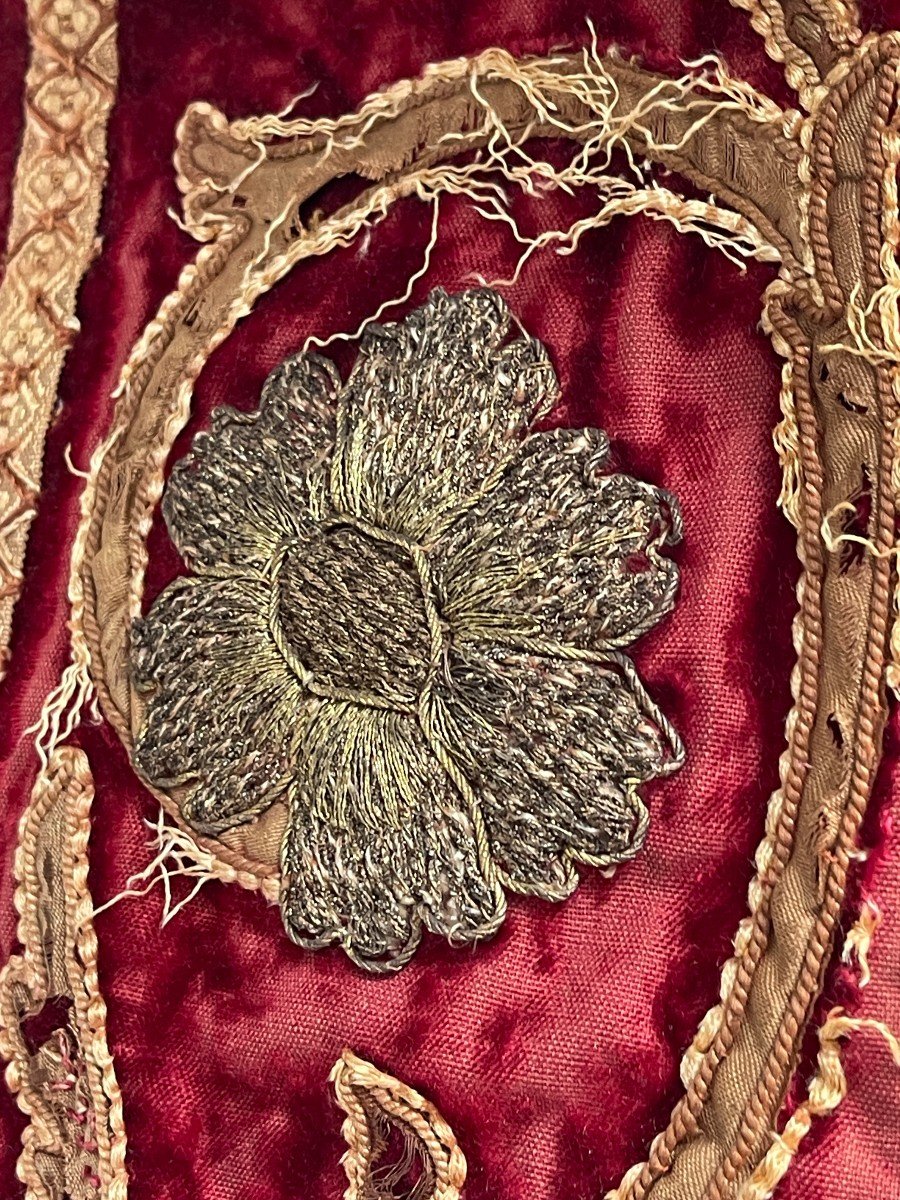 19th Century Metallic Embroidery On Red Silk Velvet-photo-4