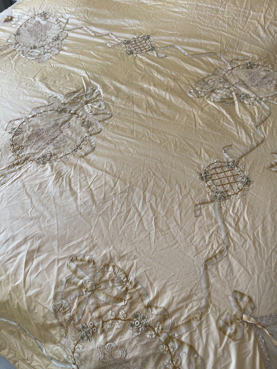 Champagne Color Silk And Lace Embroidered Bedspread - Louis XVI Style-photo-4