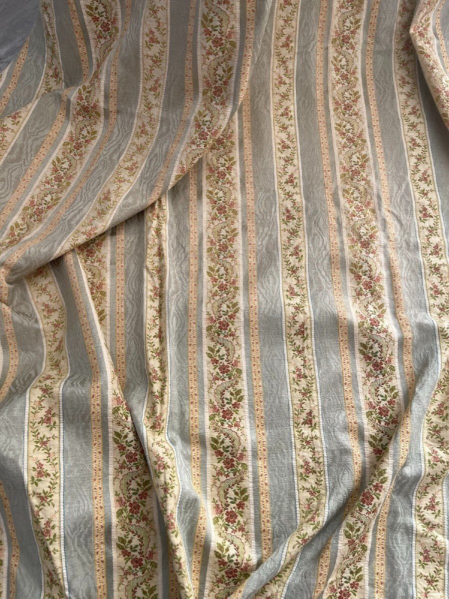 Footage Of Jacquard Silk Fabric Antique 19th Century Blue Gray And Floral Decor-photo-1