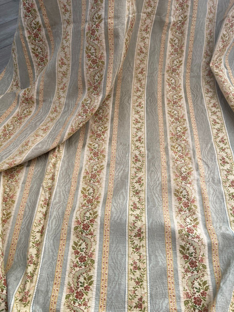 Footage Of Jacquard Silk Fabric Antique 19th Century Blue Gray And Floral Decor-photo-2