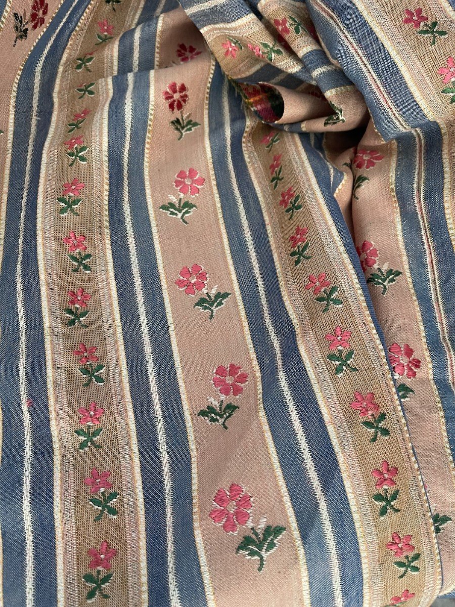 Footage Of Silk Jacquard Fabric With Stripes And Floral Decoration-photo-4