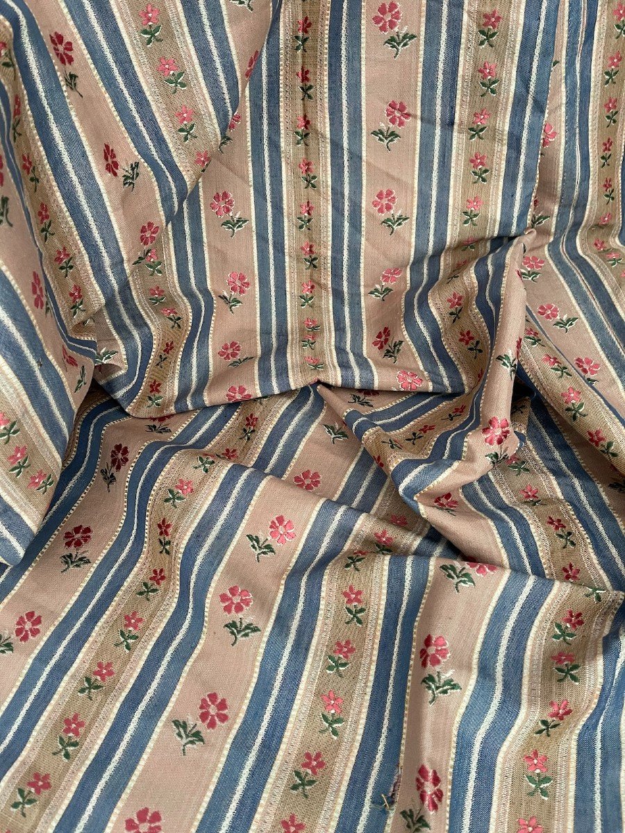 Footage Of Silk Jacquard Fabric With Stripes And Floral Decoration-photo-5