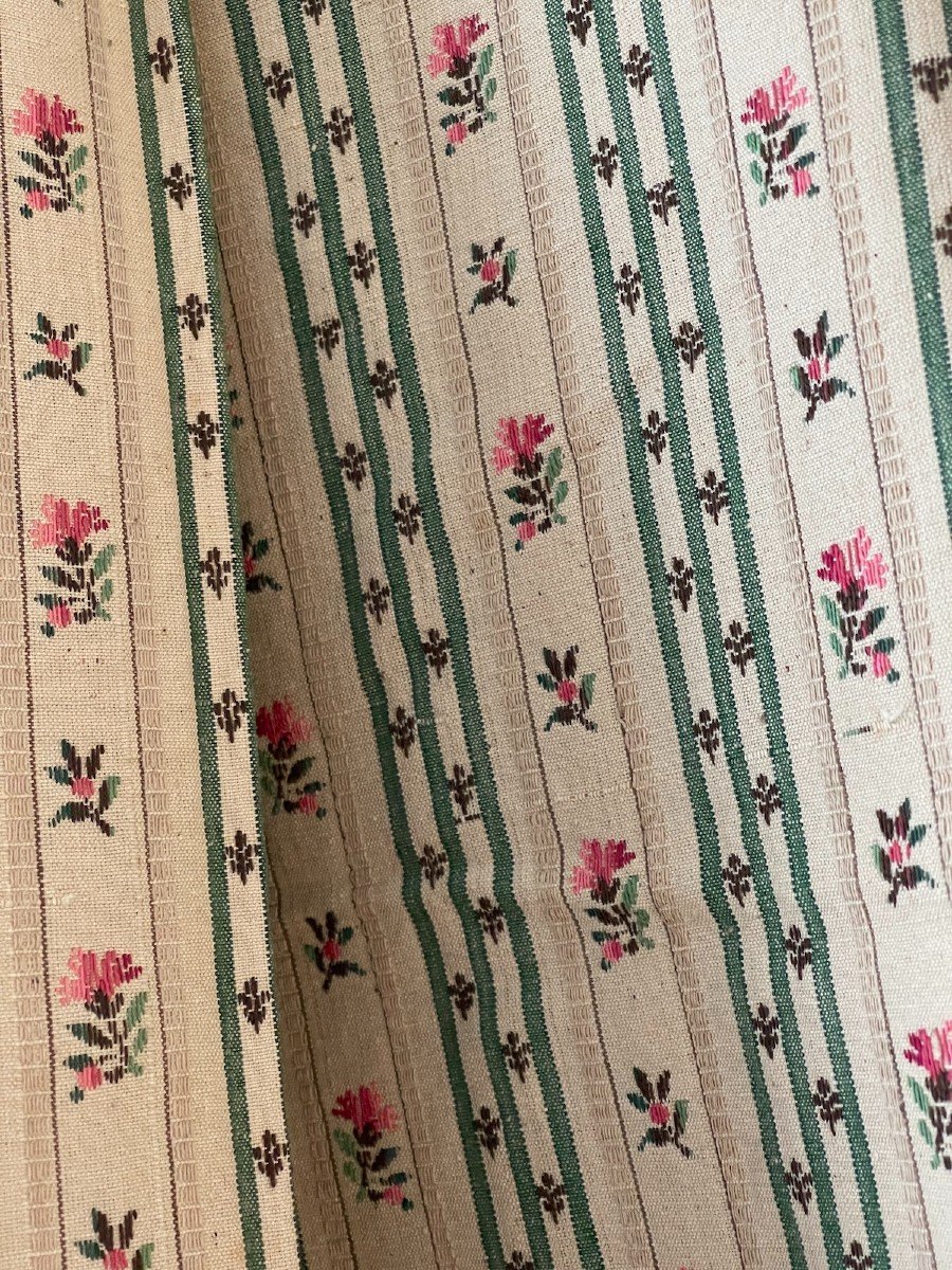 4.40 Meters X 130 Cm . Yardage Of Jacquard Fabric With Floral And Striped Garden Spirit Decor-photo-4