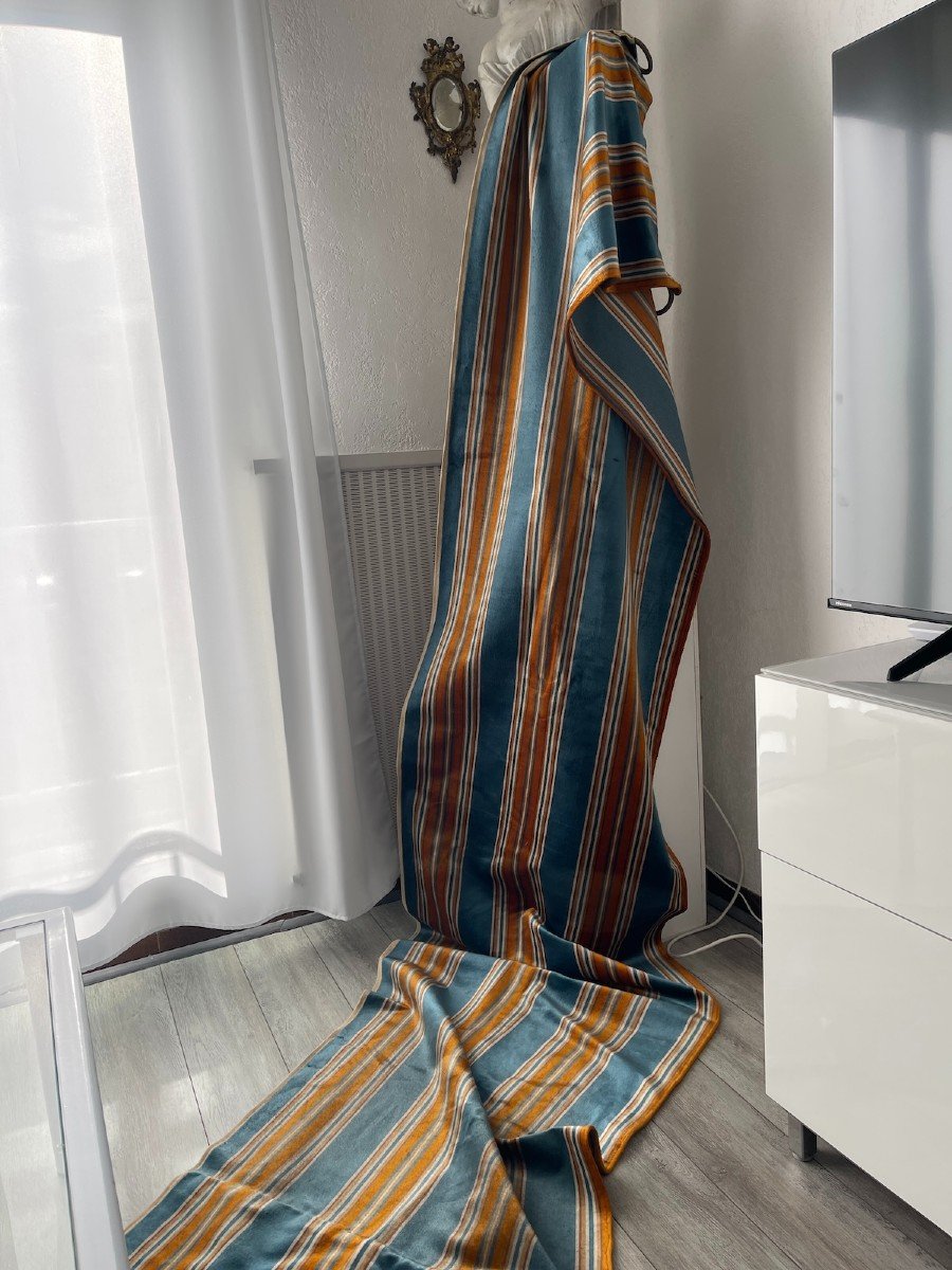 A Velvet Curtain Striped In Warm Colors 349 Cm -photo-1