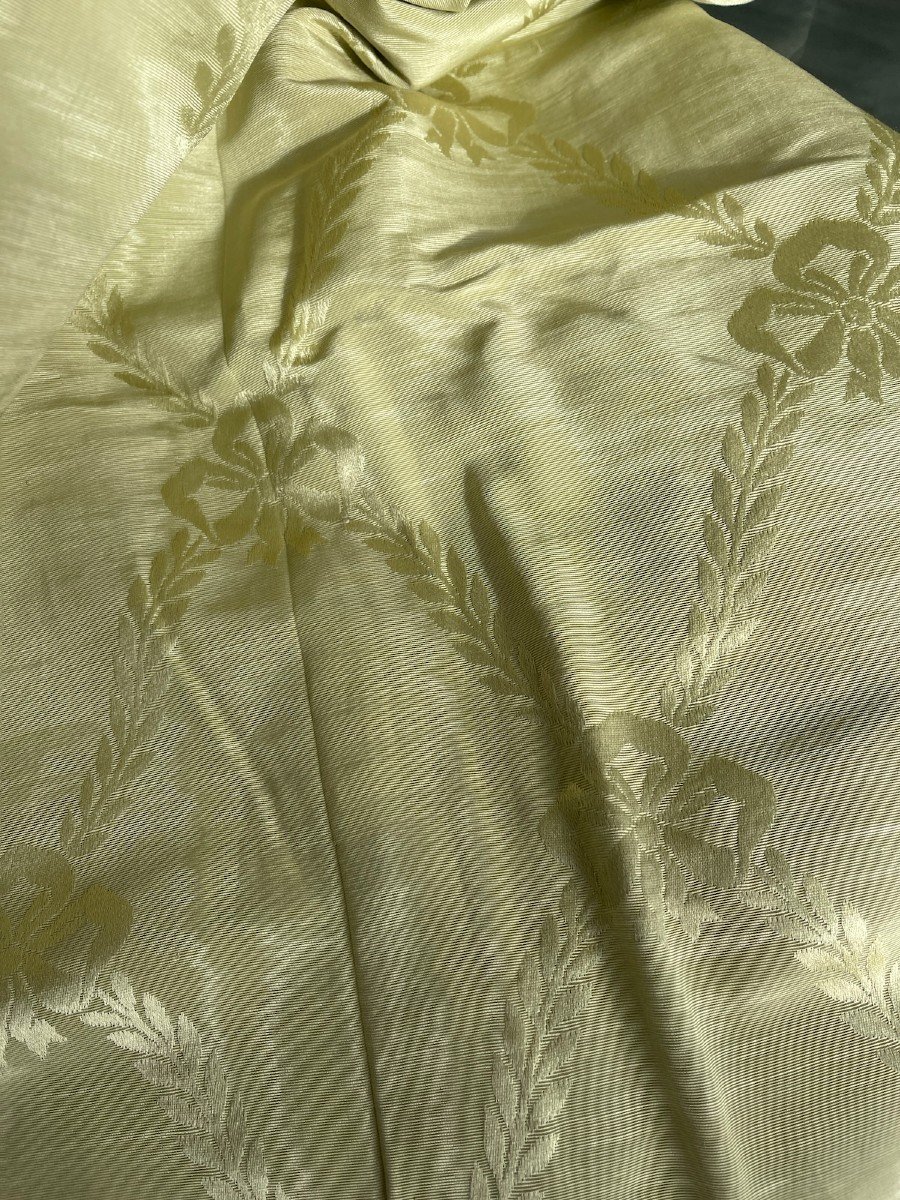 First Fragment Of Old Linden-colored Silk For Cushions, Louis XVI Style-photo-3