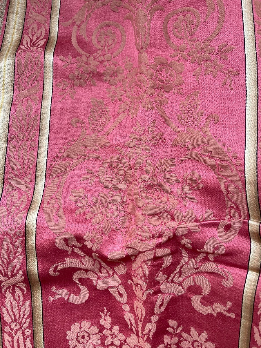 Tapis De Table, Dessus De Commode En Soierie Lyonnaise De Couleur Rose -photo-2