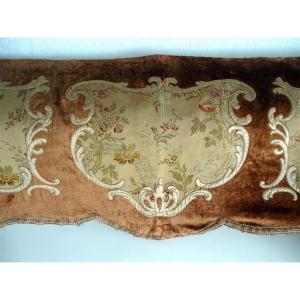 19th Century Valance In Velvet And Silk Appliques With Floral Decor