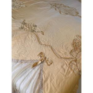 Embroidered Bedspread In Champagne Color Silk Louis XVI Style Ribbons Flowered Baskets Lace