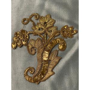 19th Century Golden Metallic Embroidery Cornucopia Grapes And Flowers