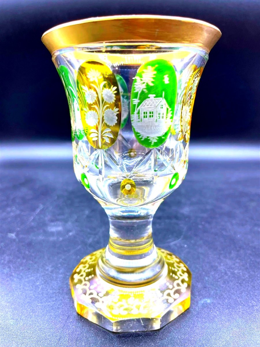 Vase  En Verre De Bohème à Décor Jaune Et Vert, Gravé à l'Intérieur De Médaillon-photo-3