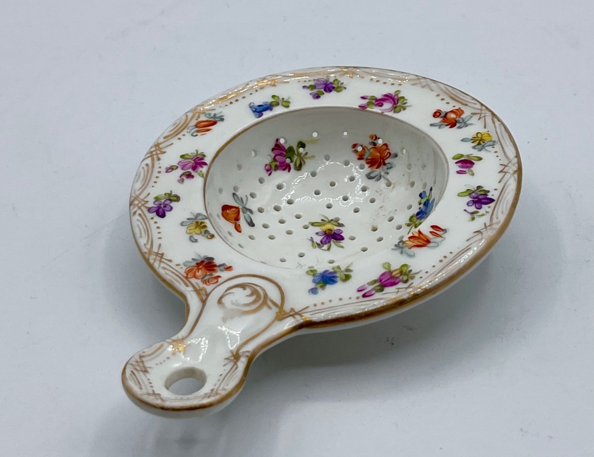 Antique Porcelain Dresden Tea Strainer -photo-2